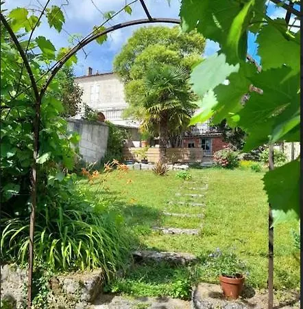 Maison De *